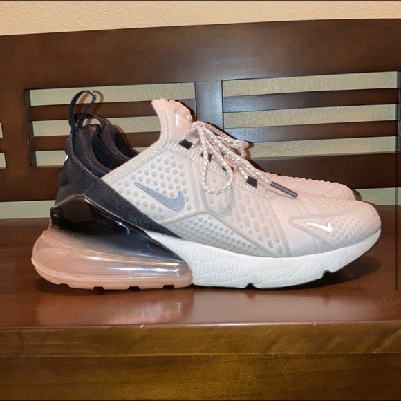nike air max 270s - Picture 2 of 4